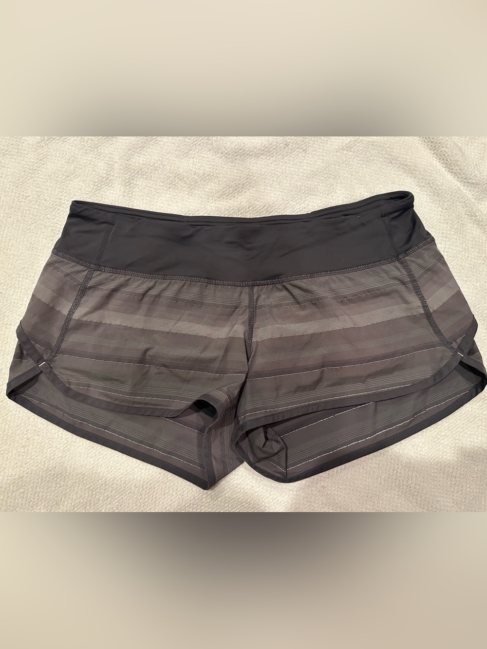 Lululemon Speed Shorts (original)